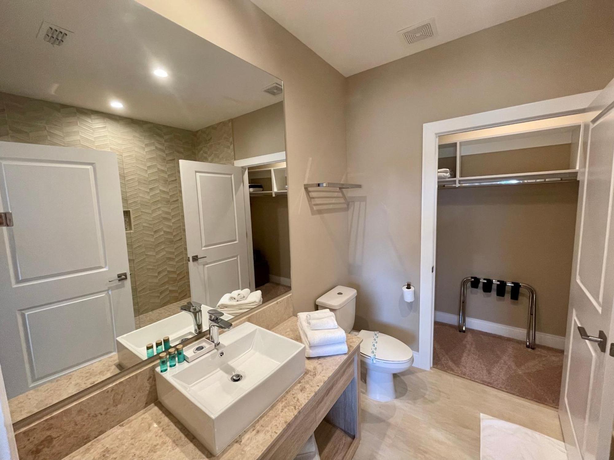 Luxury Home In Orlando With Private Hot Tub - 7 Min From Disney Parks - 3 Bedrooms And 4 Bathrooms! Экстерьер фото