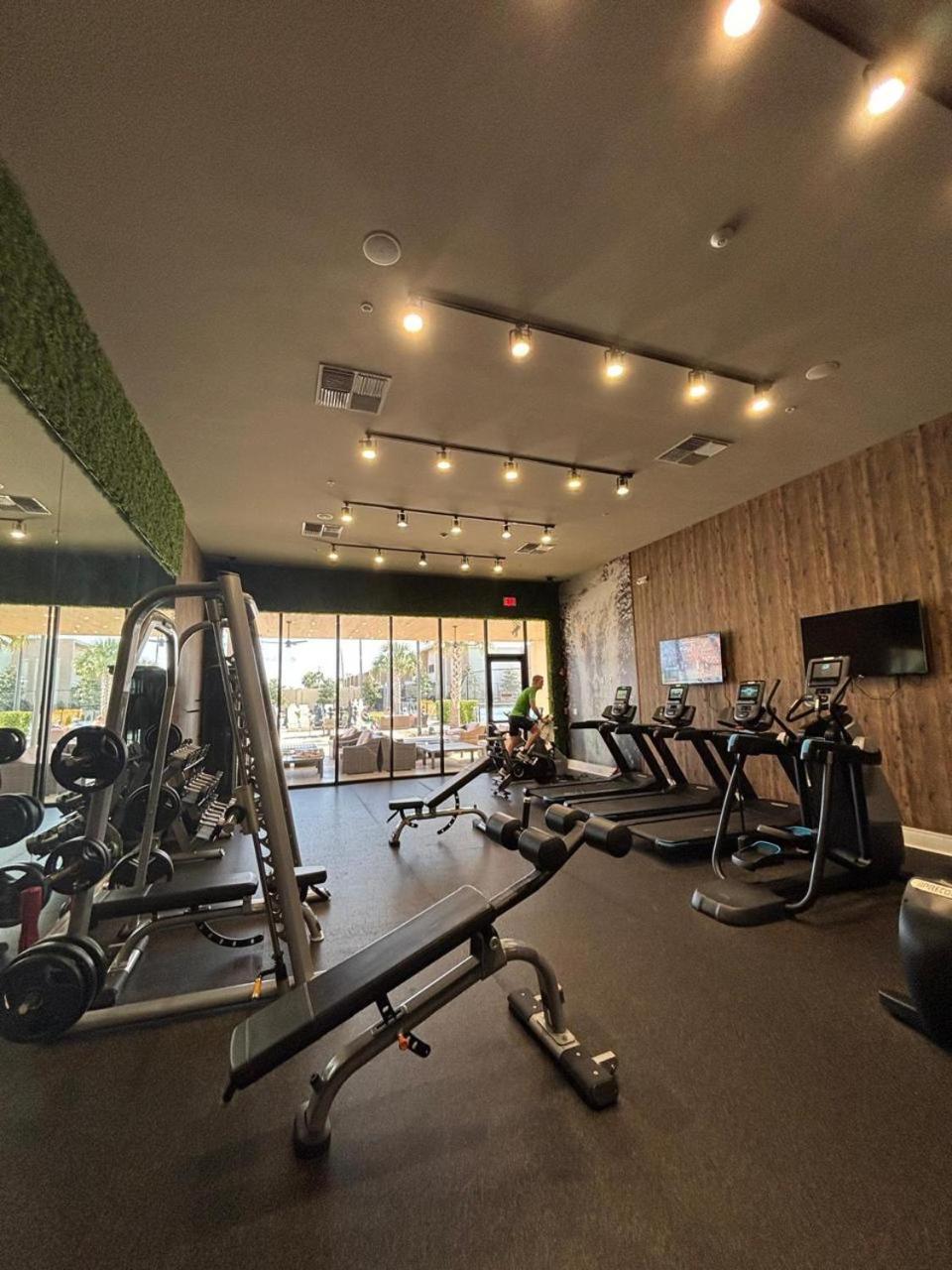 Luxury Home In Orlando With Private Hot Tub - 7 Min From Disney Parks - 3 Bedrooms And 4 Bathrooms! Экстерьер фото